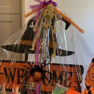 Halloween gift basket